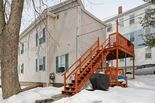 Worcester, MA 01604,14 Ridge St