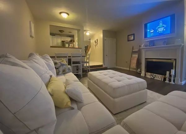 Plymouth, MA 02360,553 White Cliffs Road #553