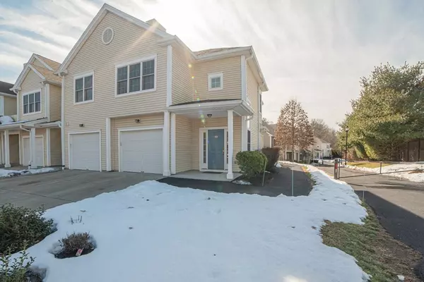 Mansfield, MA 02048,631 East #204A