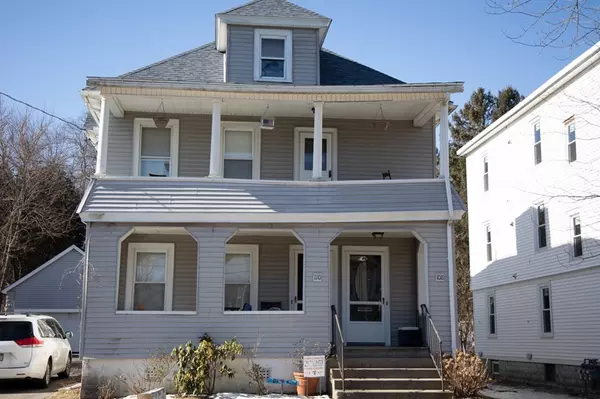 108 Moore St, Agawam, MA 01001