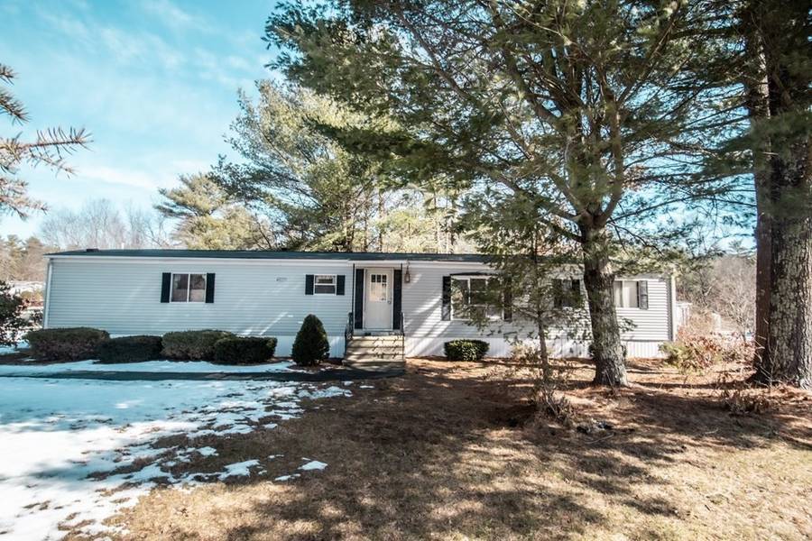 20 Oldfield Drive, Kingston, MA 02364