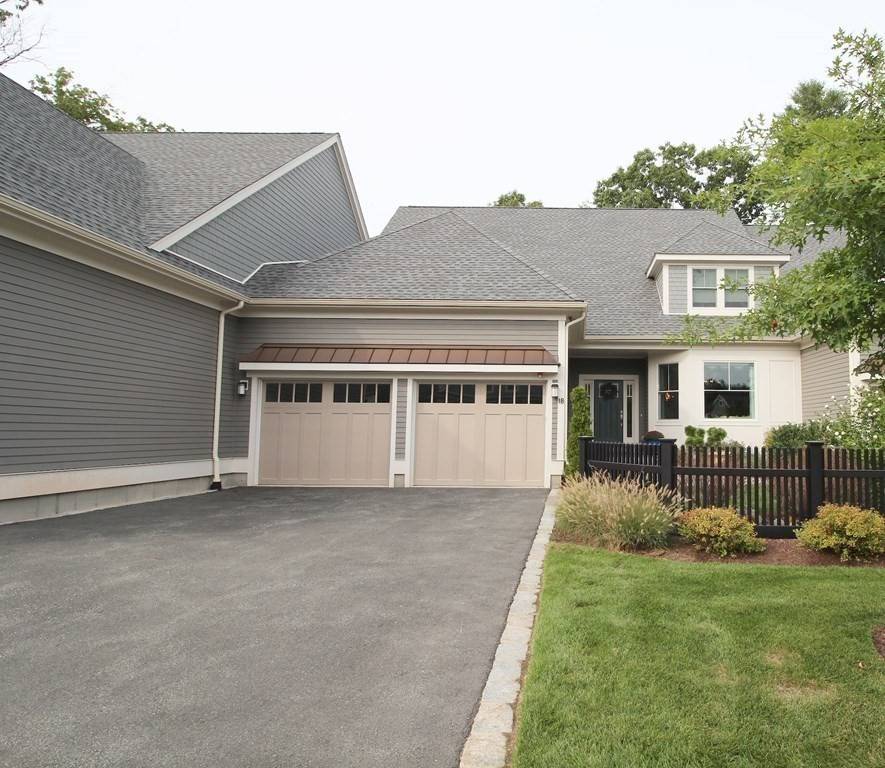 18 Woodmere Dr #18, Milton, MA 02186