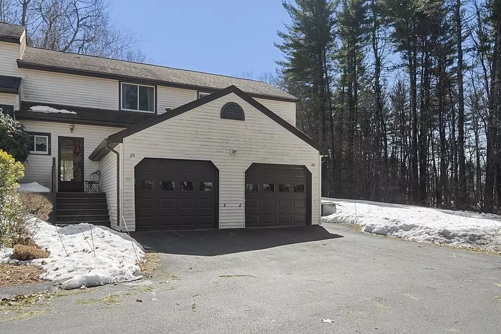 Tyngsborough, MA 01879,25 Centercrest Dr #25