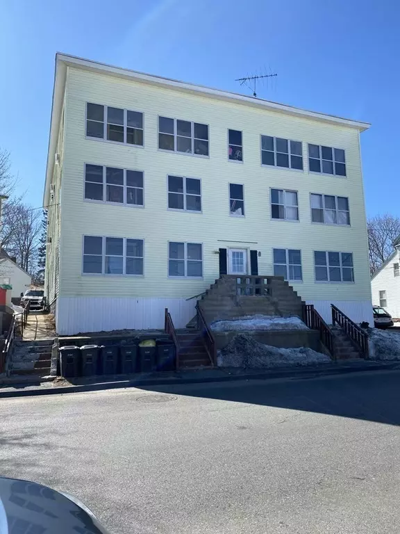 86 Park St, Gardner, MA 01440