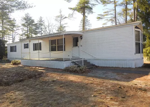 152 Queen Drive, Wareham, MA 02576