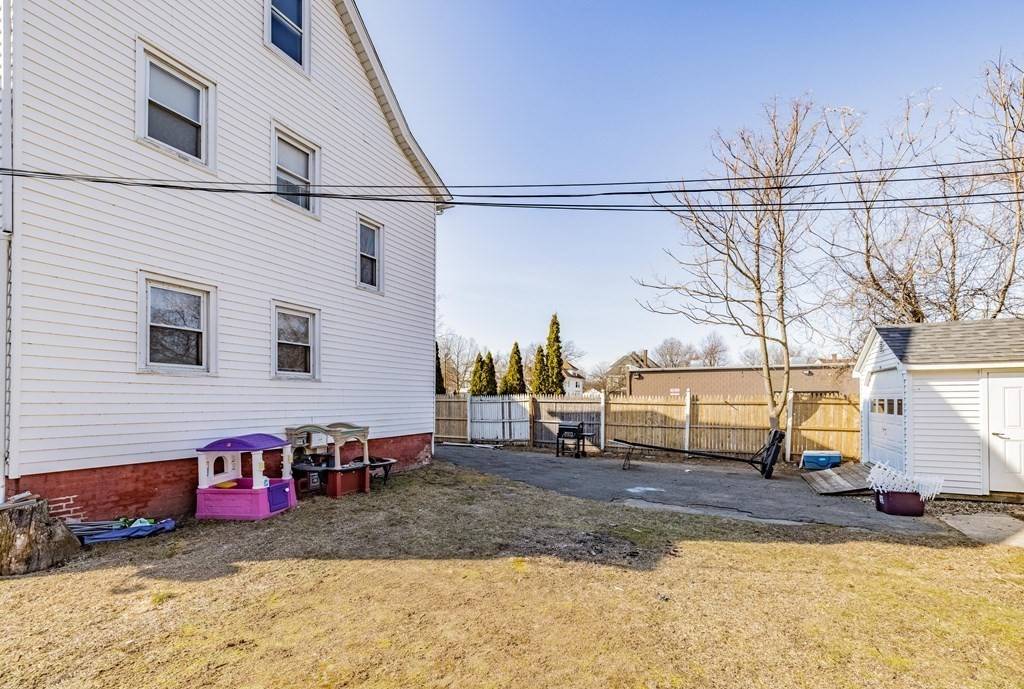 Springfield, MA 01108,19 Parkwood St