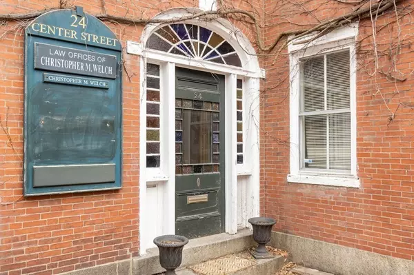 Newburyport, MA 01950,24 Center St