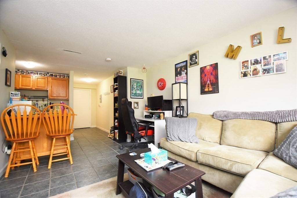 North Reading, MA 01864,6 Greenbriar Drive #105