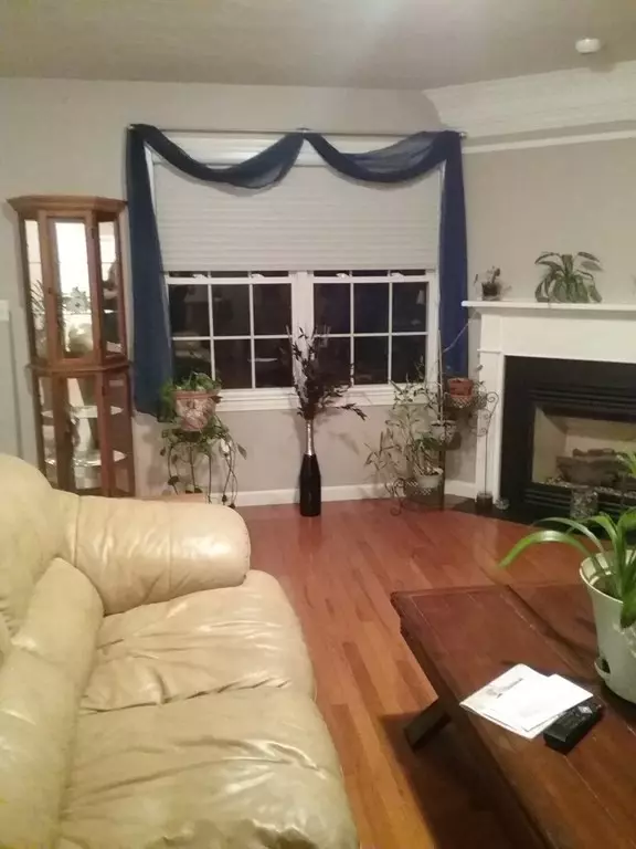 Abington, MA 02351,424 Tamarack Ln #424