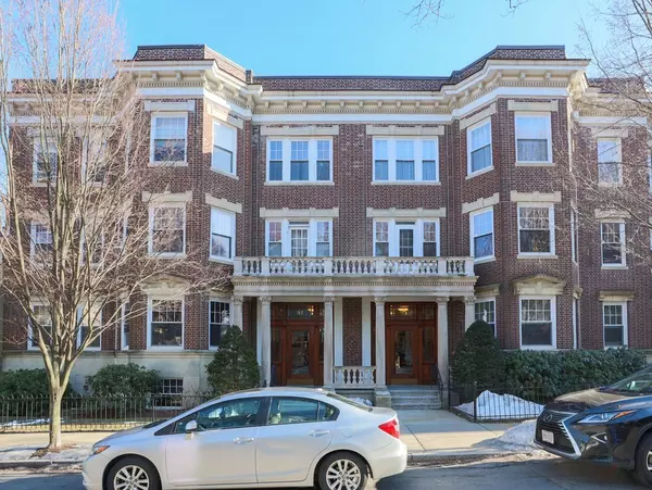 95 Mason Terrace #1, Brookline, MA 02446