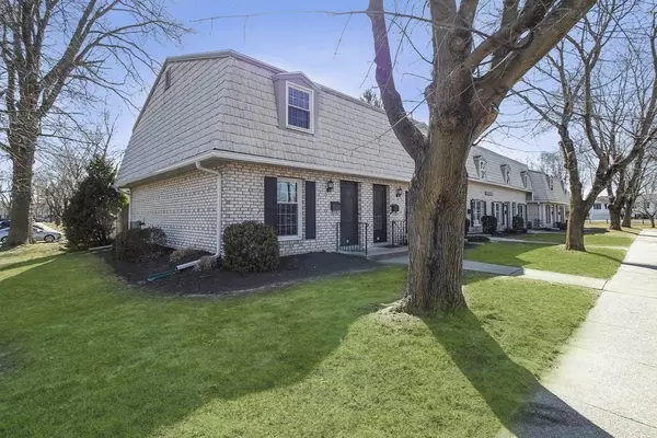 32 Corey Colonial #32, Agawam, MA 01001