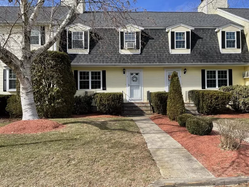 91 W Main St #3, Norton, MA 02766