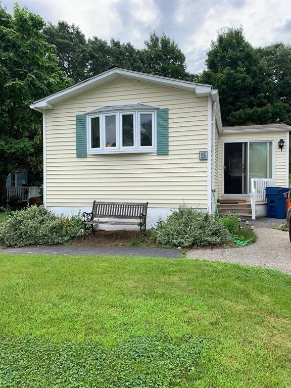 5 Ash Street, Rockland, MA 02370