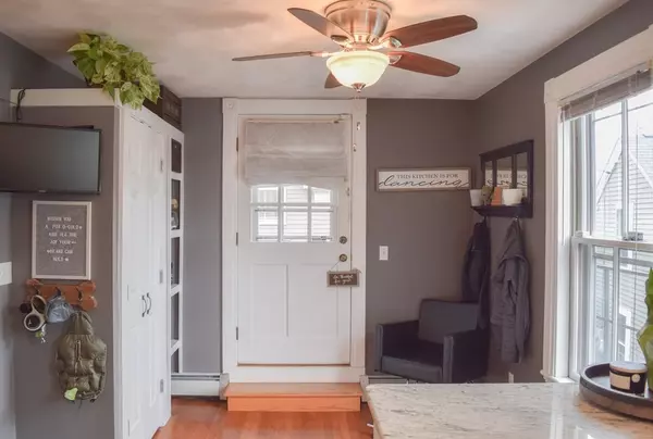 Salem, MA 01970,61 Summer St #2