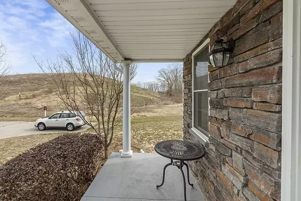 Blackstone, MA 01504,8 Fox Run Road #8