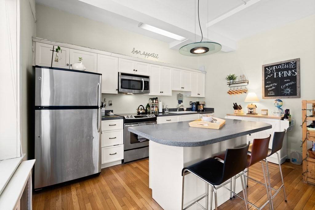 Brookline, MA 02446,1080 Beacon St #1D