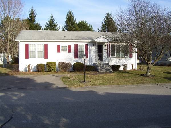 36 Green Holly Drive, Kingston, MA 02364