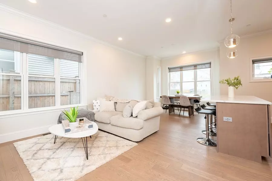 130 Coleridge St #2, Boston, MA 02128