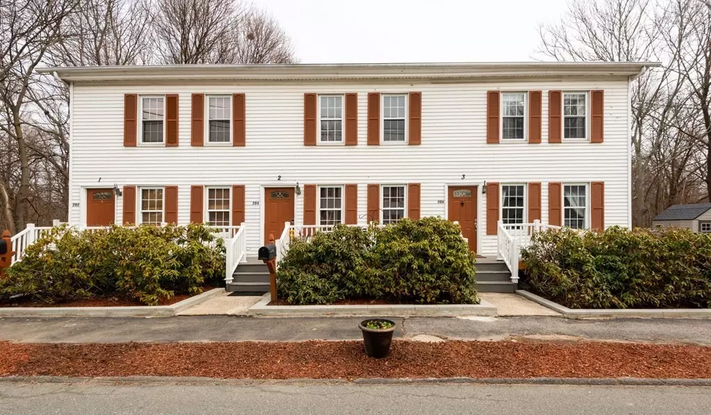 Saugus, MA 01906,206 Central Street #3