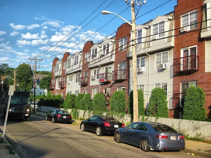 20 Knox St #20, Lawrence, MA 01841
