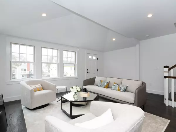 Cambridge, MA 02138,27 St. Sauveur Court #27