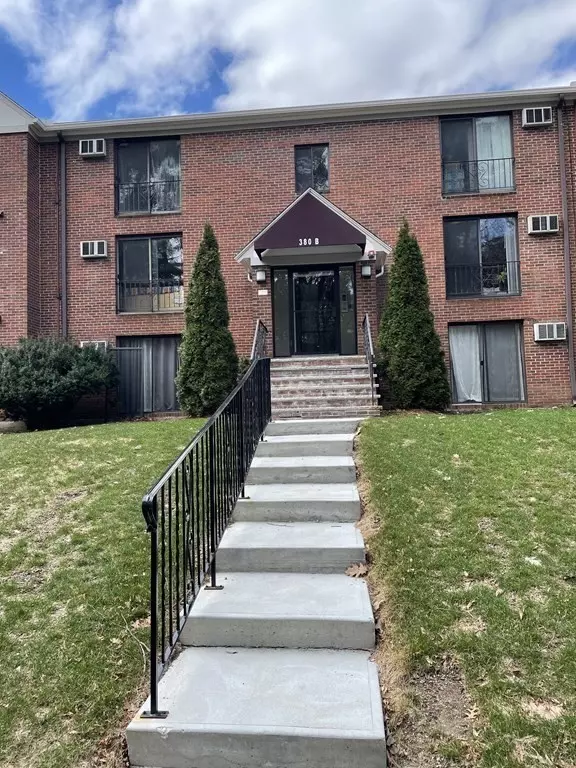 Acton, MA 01720,380 Great Road #B303