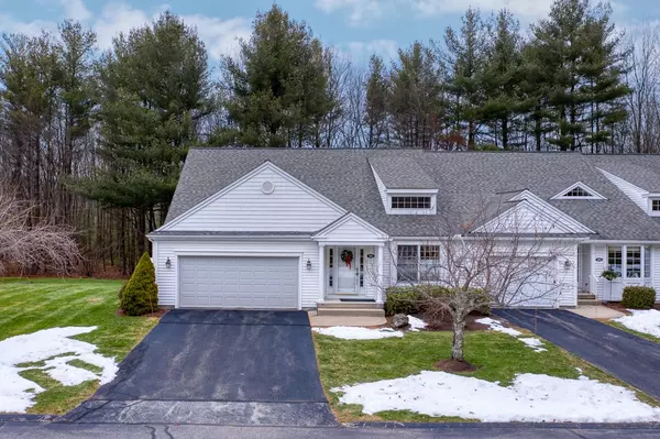 206 Pinehurst Dr #206, East Longmeadow, MA 01028