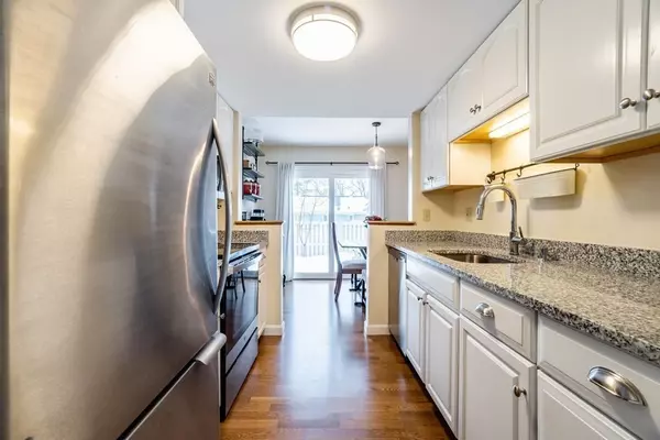 Lexington, MA 02420,107 Fifer Lane #107