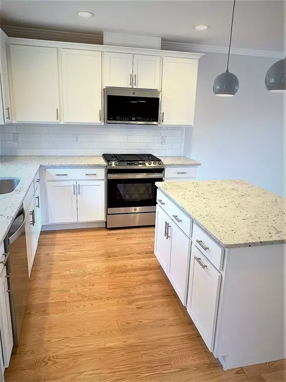 Ayer, MA 01432,27 Shaker Rd #A