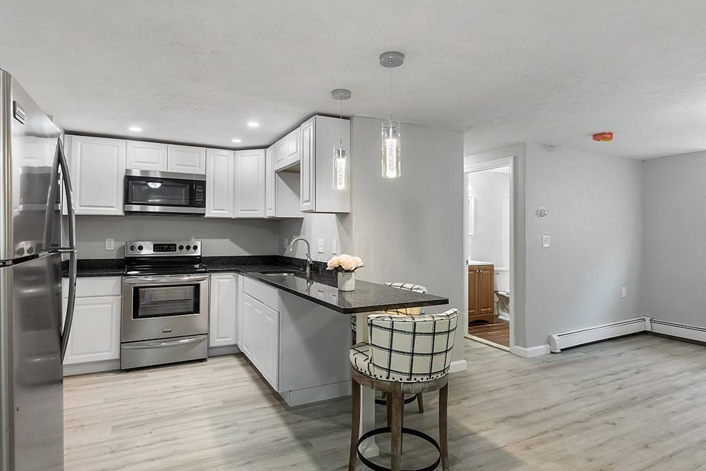 12 Woodland St #17, Everett, MA 02149