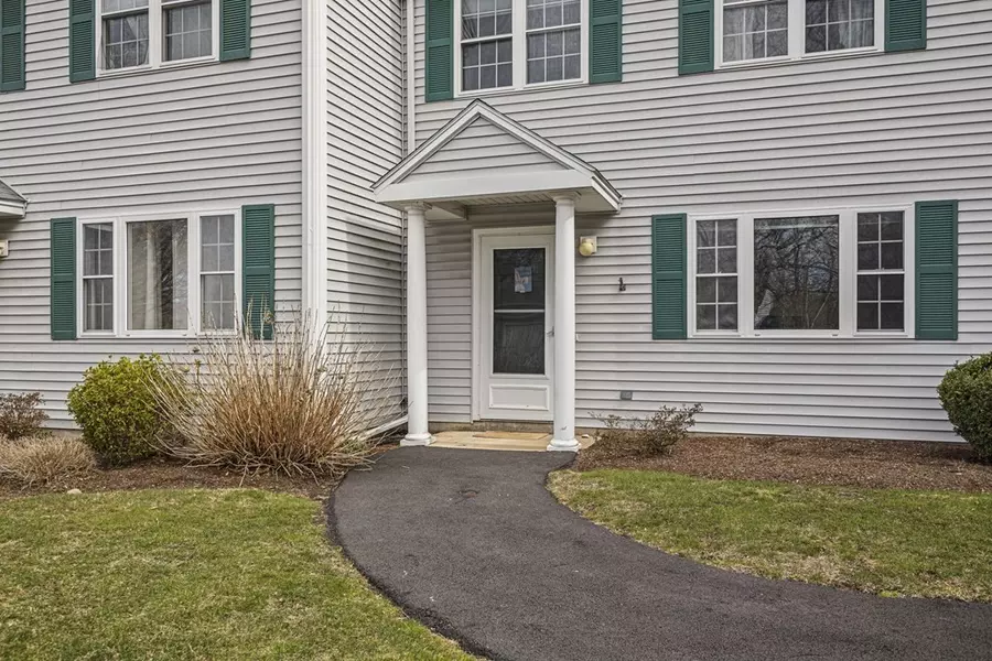 203 Lilac Meadows Way #203, Ipswich, MA 01938