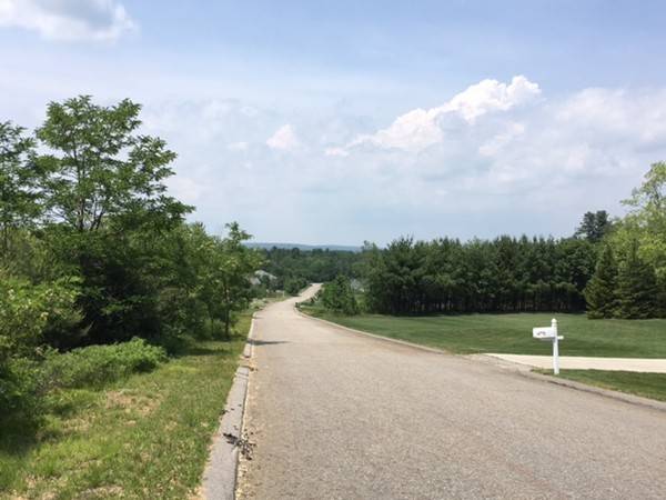 Oakham, MA 01068,0 Skyline Drive