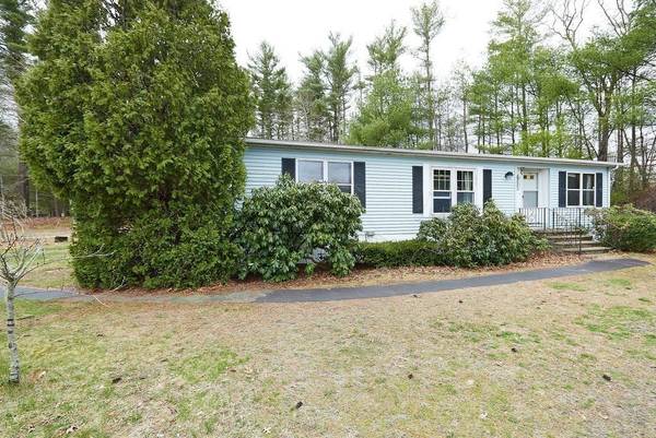 13 Foxtail Drive, Kingston, MA 02634