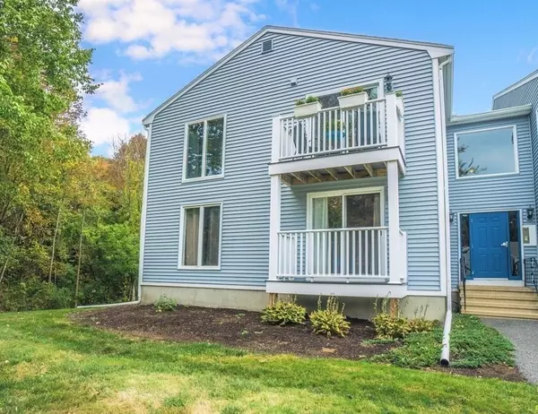 144 Hart St #27, Taunton, MA 02780