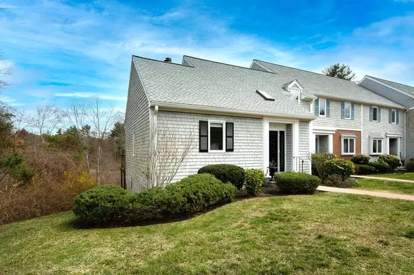 225 Lincoln Street #F1, Duxbury, MA 02332