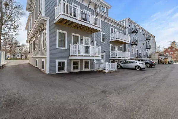 Newburyport, MA 01950,132 High Street #A