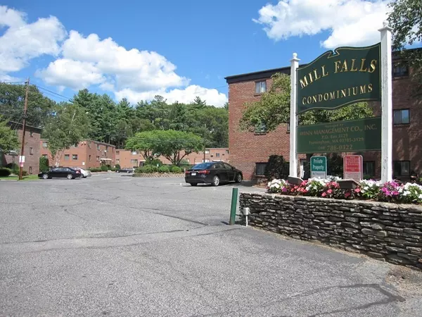 Framingham, MA 01701,79 Nicholas Rd #J