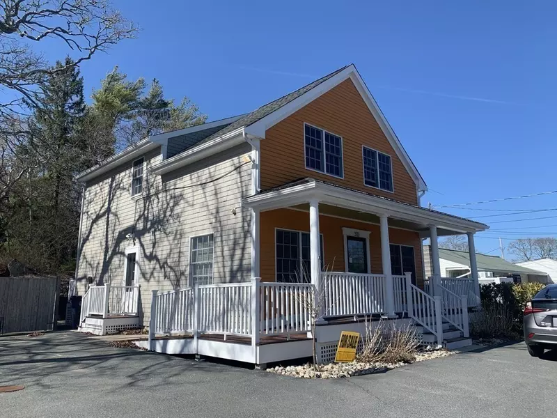 313 Wareham Rd, Marion, MA 02738