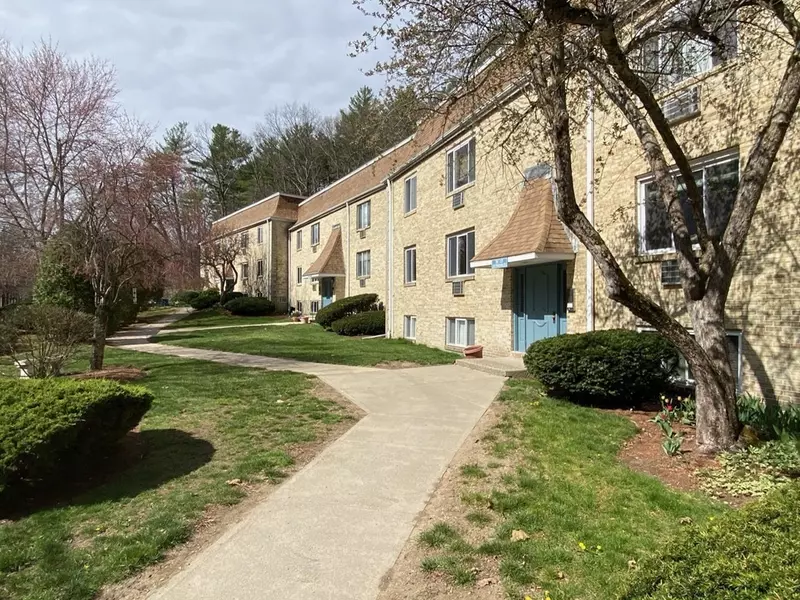 300 Swanson Rd #217, Boxborough, MA 01719