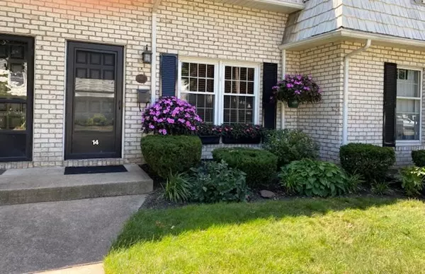 14 Plantation Drive #14, Agawam, MA 01001