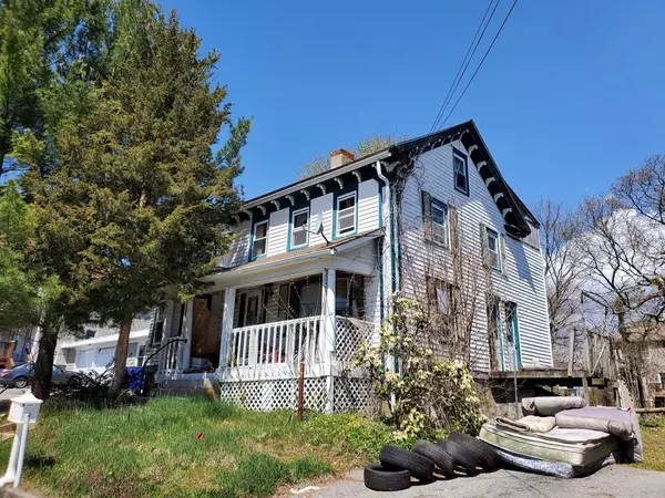 24 Kennedy St, Fall River, MA 02721