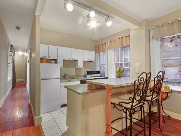Boston, MA 02114,45 Garden St #2
