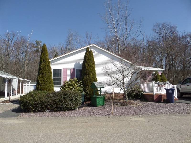 17 Hannah Dr, Plainville, MA 02762