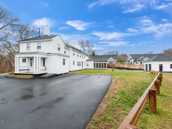 Shrewsbury, MA 01545,945 Main Street