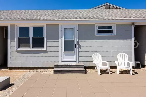 Truro, MA 02652,566 Shore Road #9