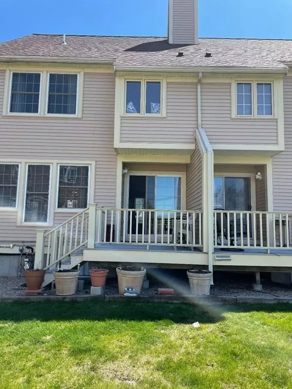 Danvers, MA 01923,33 Water St #12