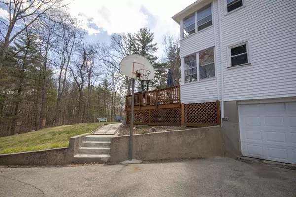 Somersworth, NH 03878,92 Maple Street