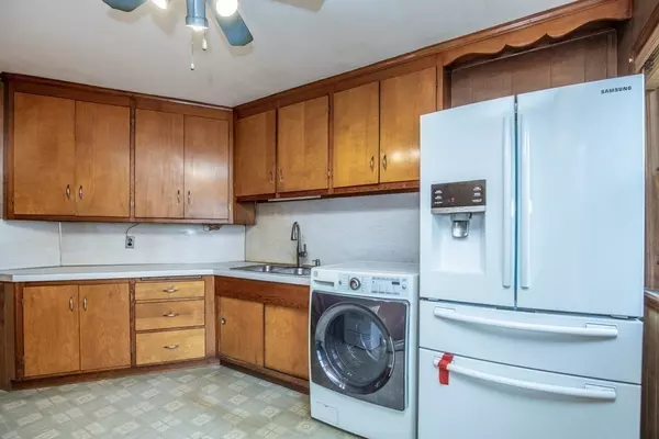 Methuen, MA 01844,66 Lowell Street