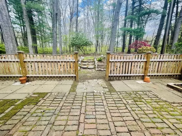 Springfield, MA 01108,48 Smithfield Court #48