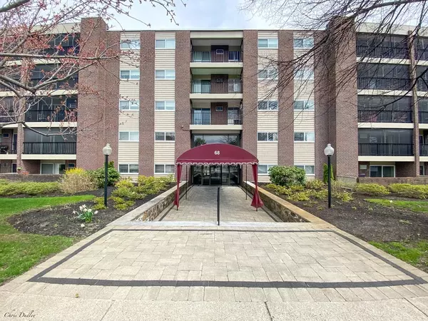 68 Main #55C, Stoneham, MA 02180